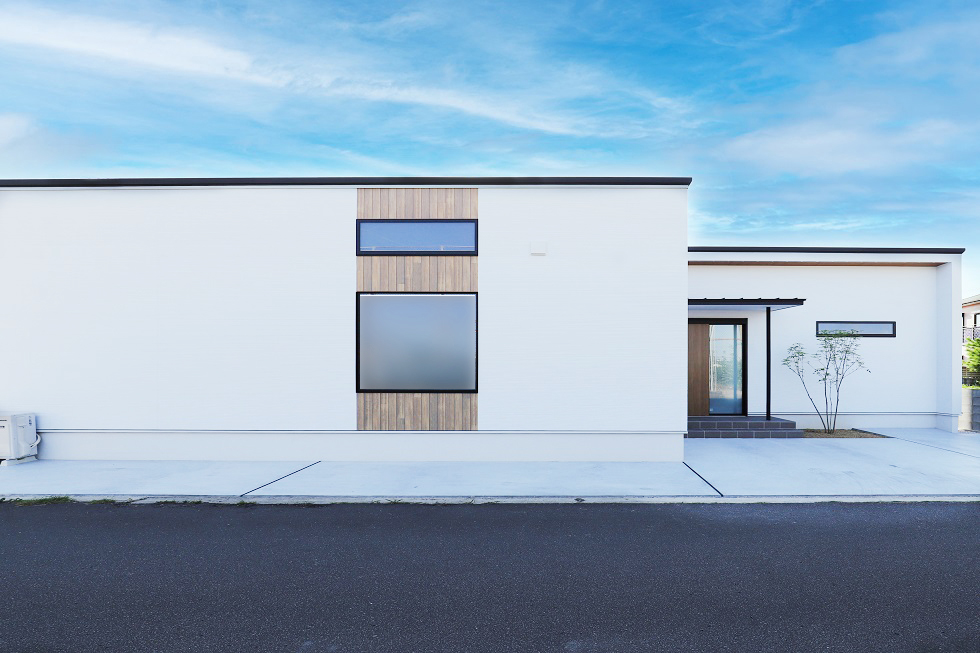 子育て家族にやさしいナチュラルモダンな徳島の平屋