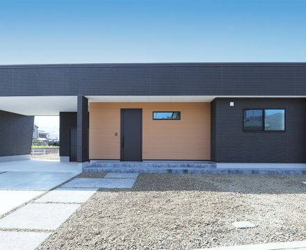 快適さと生活動線にこだわったガレージ一体型の徳島の平屋 写真